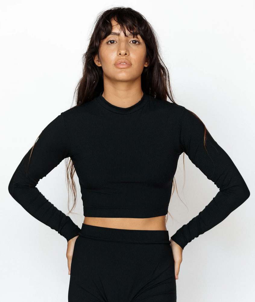 Mai Cropped Rash Guard |Black Ribbed