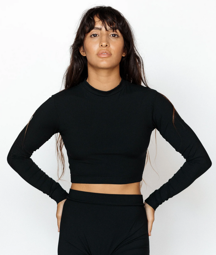 Mai Cropped Rash Guard |Black Ribbed